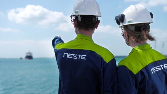 Neste' Singapore refinery produces renewable products